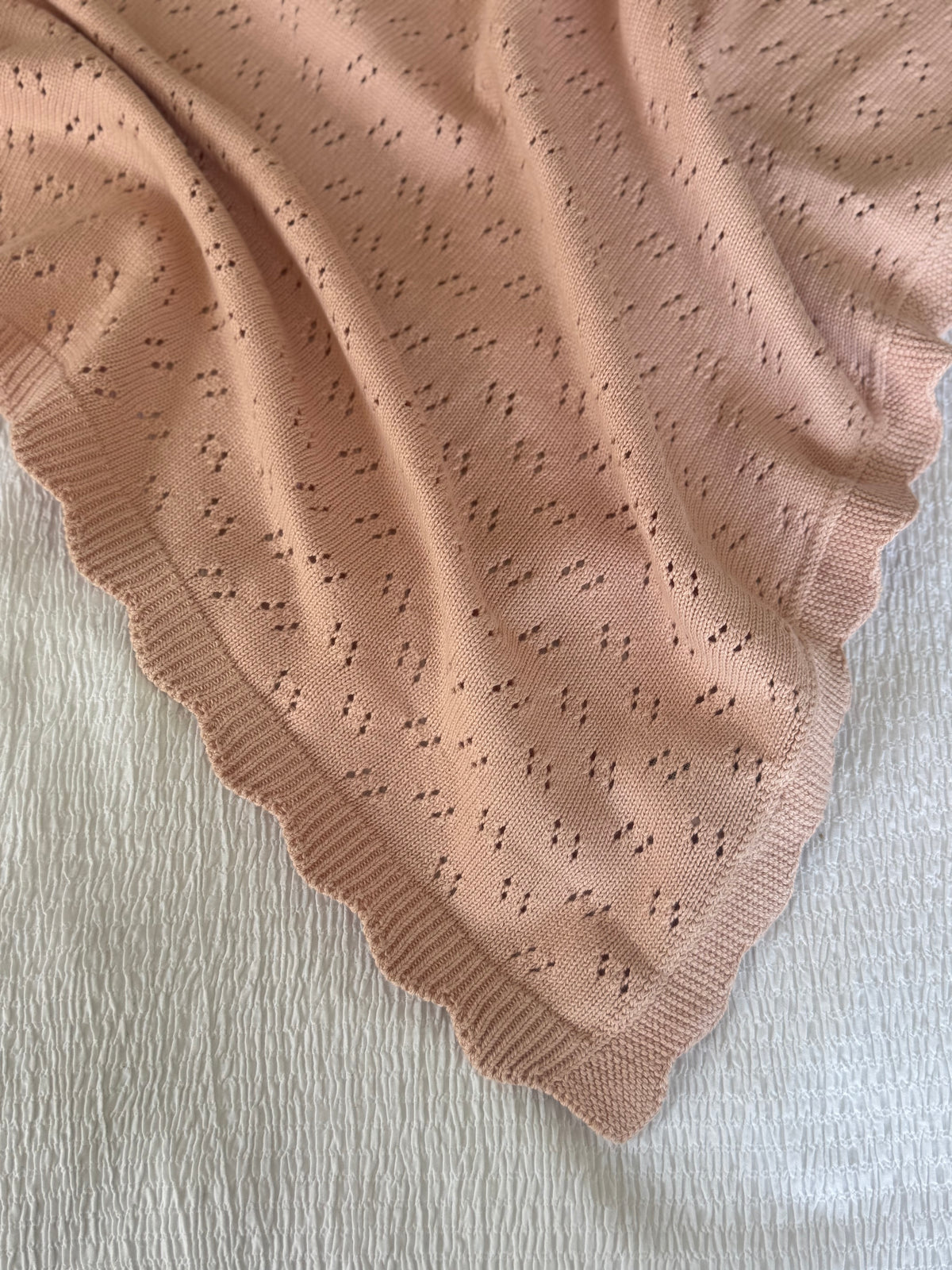 Pink scallop blanket